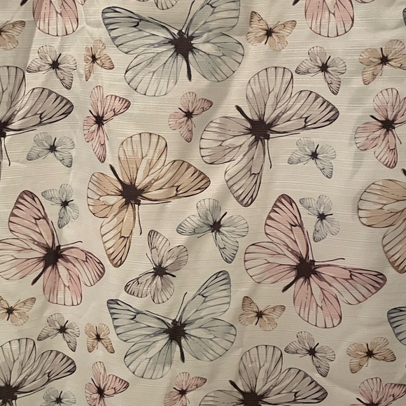 Butterfly pattern shower curtain, 72in x72 in. Used item. - Picture 2 of 3